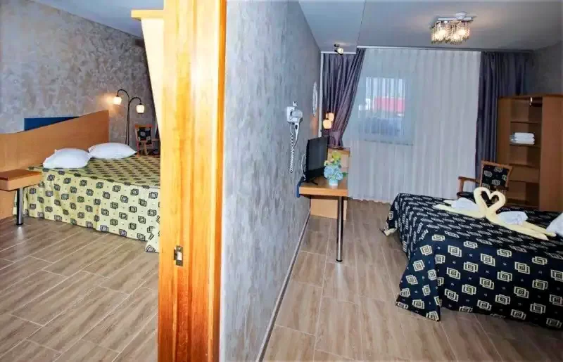 Oradea Cazare | Hotel*** (K1391-12) Imaginea poate fi supusă drepturilor de autor. Se recomandă contactarea titularului drepturilor.