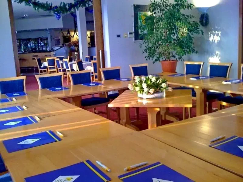 Nagyvárad Szállás | Hotel*** (K1391-16) A kép szerzői jogvédelem alatt állhat. Javasolt a kapcsolatfelvétel a jog tulajdonossal.