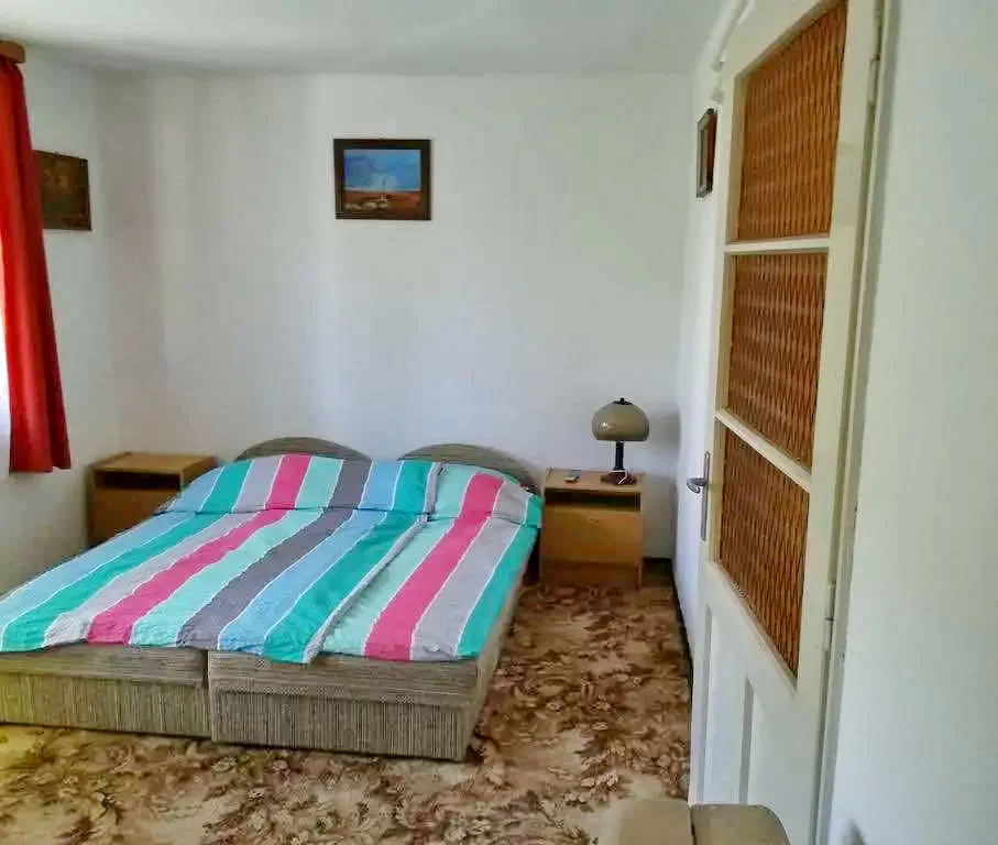 Hajdúszoboszló Szállás | Bungalow (K1016-15) A kép szerzői jogvédelem alatt állhat. Javasolt a kapcsolatfelvétel a jog tulajdonossal.