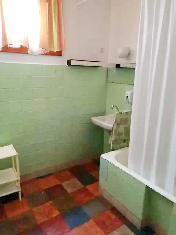 Hajdúszoboszló Szállás | Bungalow (K1016-16) A kép szerzői jogvédelem alatt állhat. Javasolt a kapcsolatfelvétel a jog tulajdonossal.