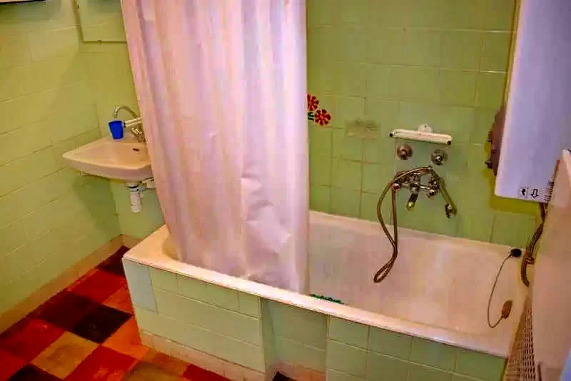  Cazare | Casă de apartamente (K1016-23) Imaginea poate fi supusă drepturilor de autor. Se recomandă contactarea titularului drepturilor.