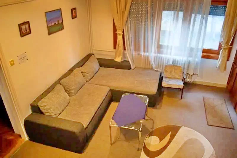 Hajdúszoboszló Szállás | Apartmanház (K1016-25) A kép szerzői jogvédelem alatt állhat. Javasolt a kapcsolatfelvétel a jog tulajdonossal. Hajdúszoboszló Szállás | Apartmanház (K1016-25) A kép szerzői jogvédelem alatt állhat. Javasolt a kapcsolatfelvétel a jog tulajdonossal.