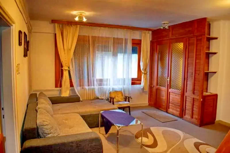  Cazare | Bungalow (K1016-26) Imaginea poate fi supusă drepturilor de autor. Se recomandă contactarea titularului drepturilor.