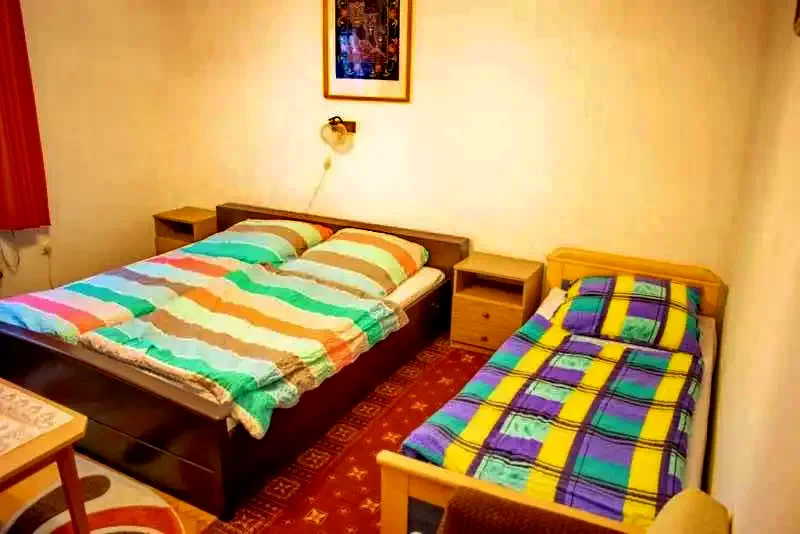 Hajdúszoboszló Szállás | Apartmanház (K1016-33) A kép szerzői jogvédelem alatt állhat. Javasolt a kapcsolatfelvétel a jog tulajdonossal. Hajdúszoboszló Szállás | Apartmanház (K1016-33) A kép szerzői jogvédelem alatt állhat. Javasolt a kapcsolatfelvétel a jog tulajdonossal.