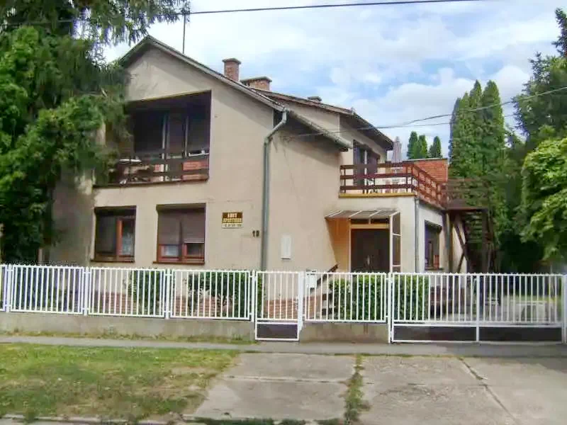 Hajdúszoboszló Szállás | Apartmanház (K1016-36) A kép szerzői jogvédelem alatt állhat. Javasolt a kapcsolatfelvétel a jog tulajdonossal.