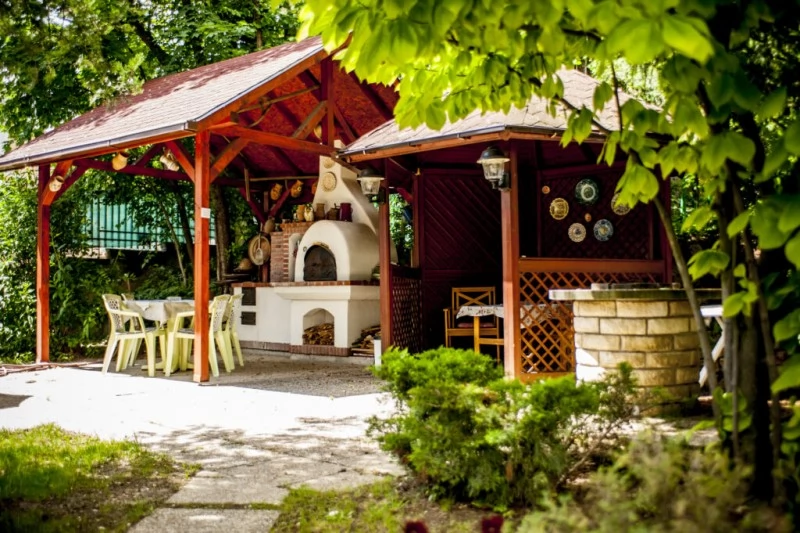 Budapesta Cazare | Pensiune turistică (K0504-14) Imaginea poate fi supusă drepturilor de autor. Se recomandă contactarea titularului drepturilor.