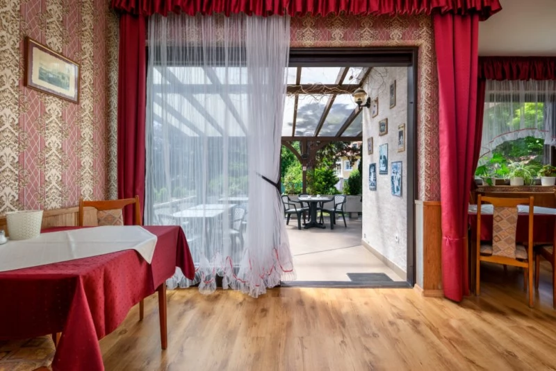 Budapesta Cazare | Pensiune turistică (K0504-22) Imaginea poate fi supusă drepturilor de autor. Se recomandă contactarea titularului drepturilor.