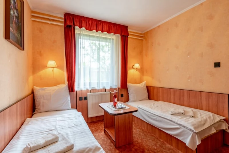 Budapesta Cazare | Hotel*** (K0504-35) Imaginea poate fi supusă drepturilor de autor. Se recomandă contactarea titularului drepturilor.