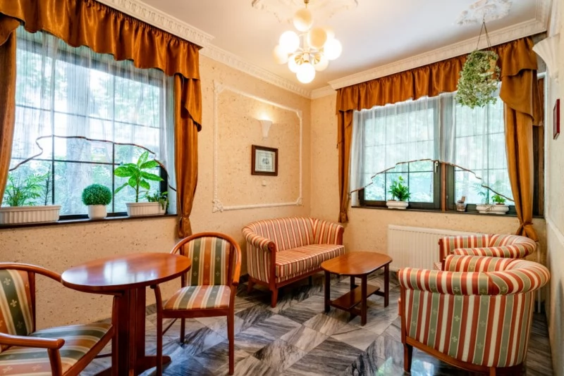 Budapesta Cazare | Pensiune turistică (K0504-46) Imaginea poate fi supusă drepturilor de autor. Se recomandă contactarea titularului drepturilor.