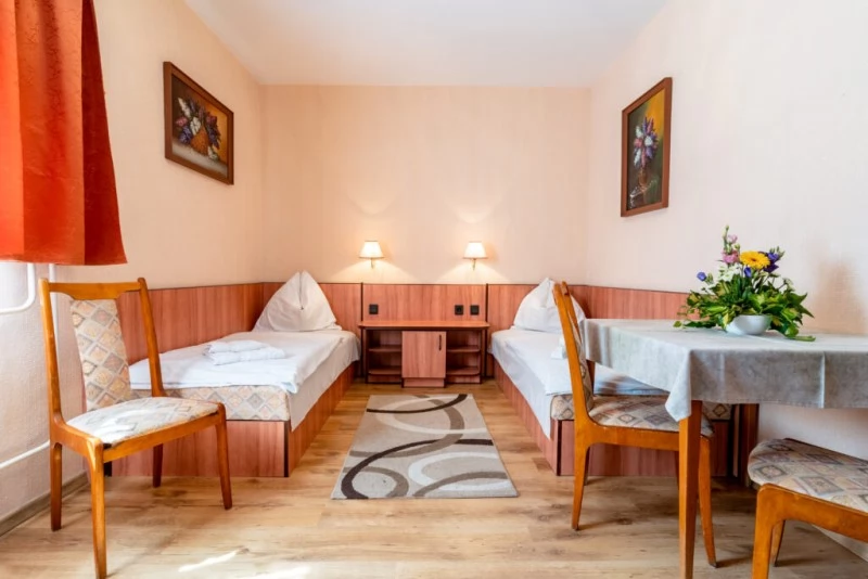 Budapesta Cazare | Pensiune turistică (K0504-48) Imaginea poate fi supusă drepturilor de autor. Se recomandă contactarea titularului drepturilor.