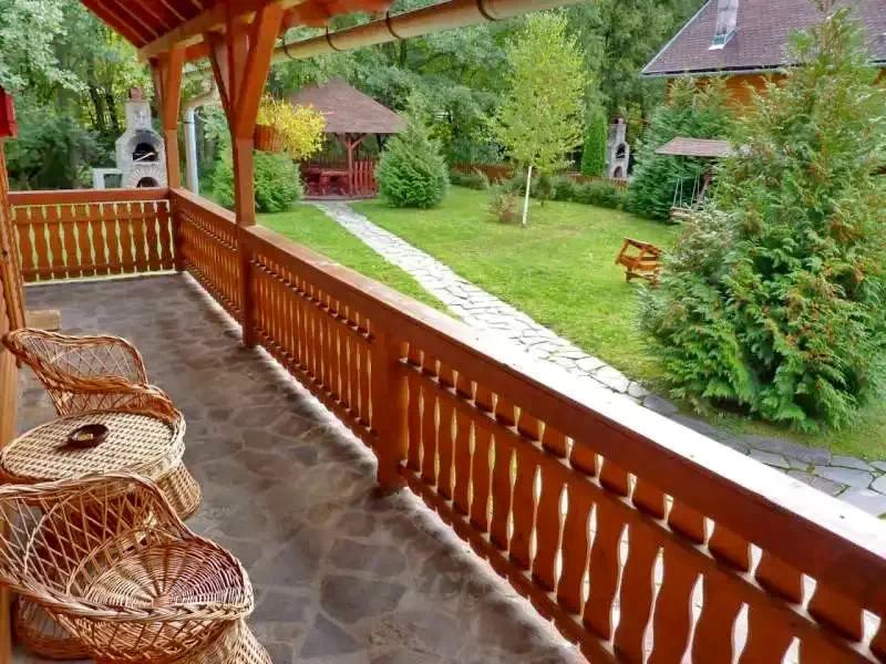 Szállás Zetea - Casa la cheie Nagy Lak III-VII.***|Zeteváralja - Nagy Lak III-VII. Kulcsosházak***. A kép szerzői jogvédelem alatt állhat. Javasolt a kapcsolatfelvétel a jog tulajdonossal.