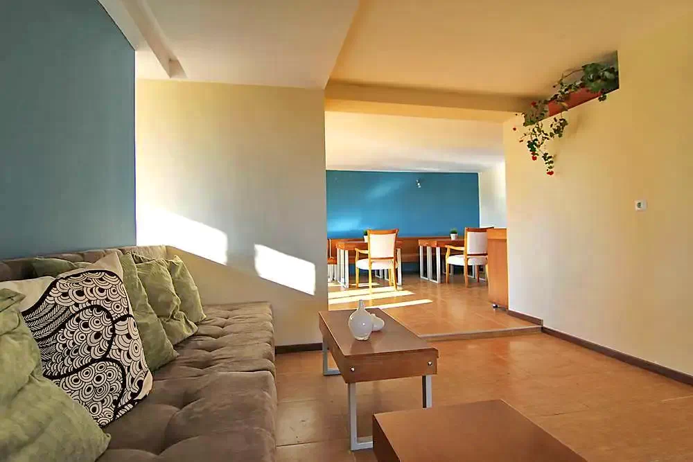 Băltenii de Sus Cazare | Motel (K1303-8) Imaginea poate fi supusă drepturilor de autor. Se recomandă contactarea titularului drepturilor.