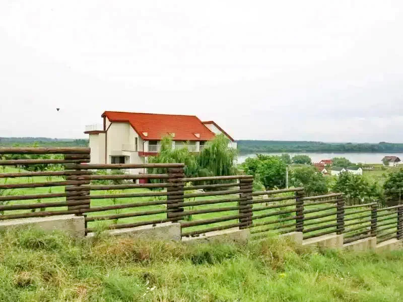 Băltenii de Sus Cazare | Motel (K1303-11) Imaginea poate fi supusă drepturilor de autor. Se recomandă contactarea titularului drepturilor.