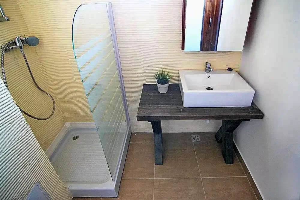 Băltenii de Sus Cazare | Motel (K1303-22) Imaginea poate fi supusă drepturilor de autor. Se recomandă contactarea titularului drepturilor.