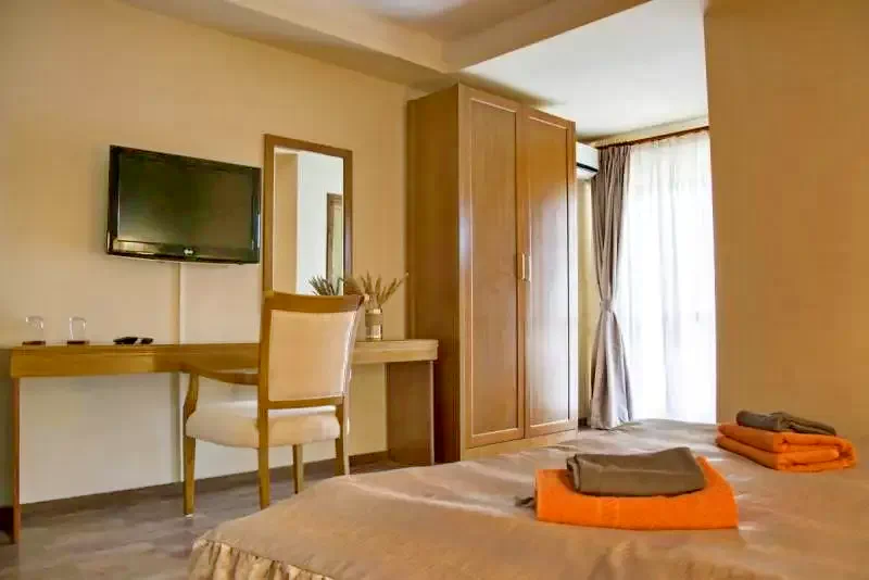 Băltenii de Sus Cazare | Motel (K1303-28) Imaginea poate fi supusă drepturilor de autor. Se recomandă contactarea titularului drepturilor.