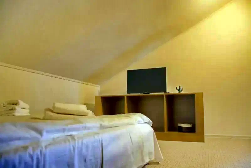 Băltenii de Sus Cazare | Motel (K1303-35) Imaginea poate fi supusă drepturilor de autor. Se recomandă contactarea titularului drepturilor.