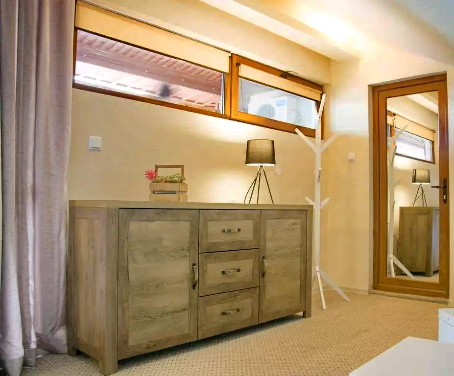 Băltenii de Sus Cazare | Motel (K1303-41) Imaginea poate fi supusă drepturilor de autor. Se recomandă contactarea titularului drepturilor.