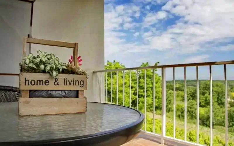 Băltenii de Sus Cazare | Motel (K1303-43) Imaginea poate fi supusă drepturilor de autor. Se recomandă contactarea titularului drepturilor.