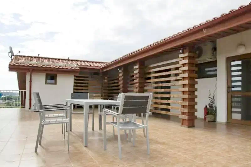 Băltenii de Sus Cazare | Motel (K1303-48) Imaginea poate fi supusă drepturilor de autor. Se recomandă contactarea titularului drepturilor.