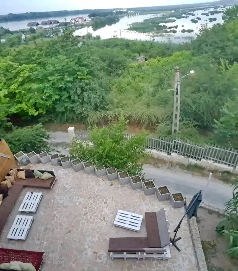 Băltenii de Sus Cazare | Motel (K1303-50) Imaginea poate fi supusă drepturilor de autor. Se recomandă contactarea titularului drepturilor.