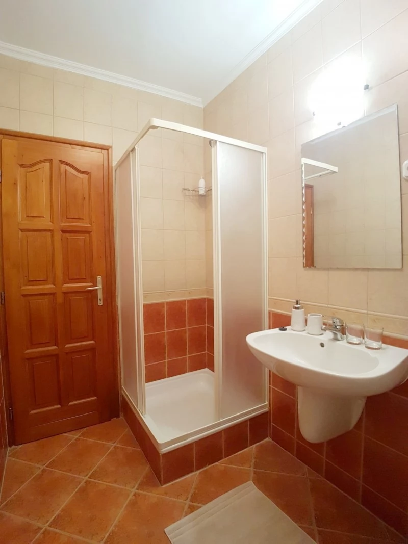  Cazare | Camping / Popas turistic (K0903-19) Imaginea poate fi supusă drepturilor de autor. Se recomandă contactarea titularului drepturilor.