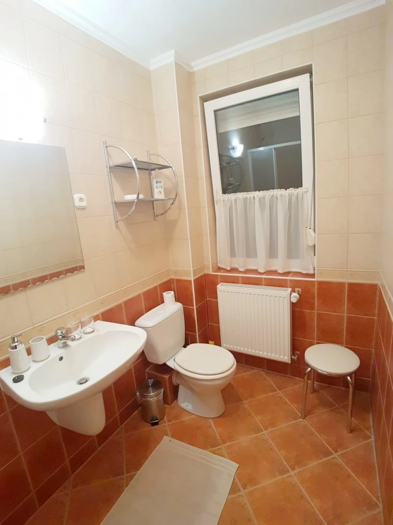  Cazare | Camping / Popas turistic (K0903-20) Imaginea poate fi supusă drepturilor de autor. Se recomandă contactarea titularului drepturilor.