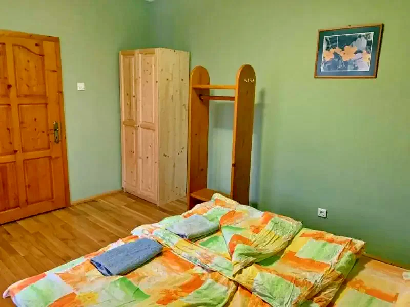 Zetelaka Szállás | Üdülőfalu (K0214-8) A kép szerzői jogvédelem alatt állhat. Javasolt a kapcsolatfelvétel a jog tulajdonossal.