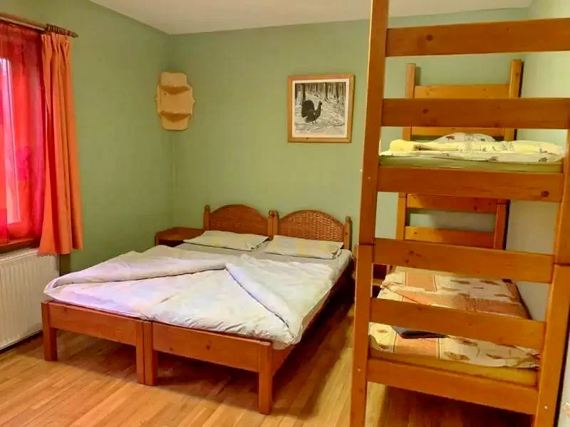 Zetelaka Szállás | Üdülőfalu (K0214-16) A kép szerzői jogvédelem alatt állhat. Javasolt a kapcsolatfelvétel a jog tulajdonossal.