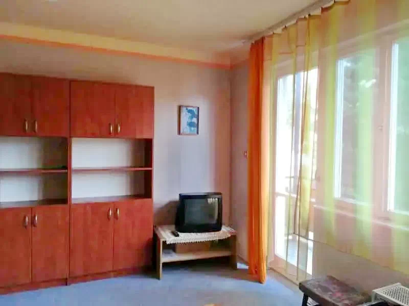  Cazare | Bungalow (K1018-21) Imaginea poate fi supusă drepturilor de autor. Se recomandă contactarea titularului drepturilor.