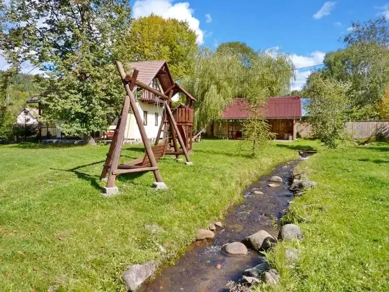 Szállás Izvoare - Casa la cheie Ilyés Katalin | Ivó - Ilyés Katalin Kulcsosház. A kép szerzői jogvédelem alatt állhat. Javasolt a kapcsolatfelvétel a jog tulajdonossal.