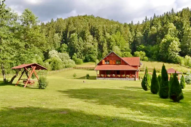 Ivó Szállás | Kulcsosház (K1395-1) A kép szerzői jogvédelem alatt állhat. Javasolt a kapcsolatfelvétel a jog tulajdonossal.