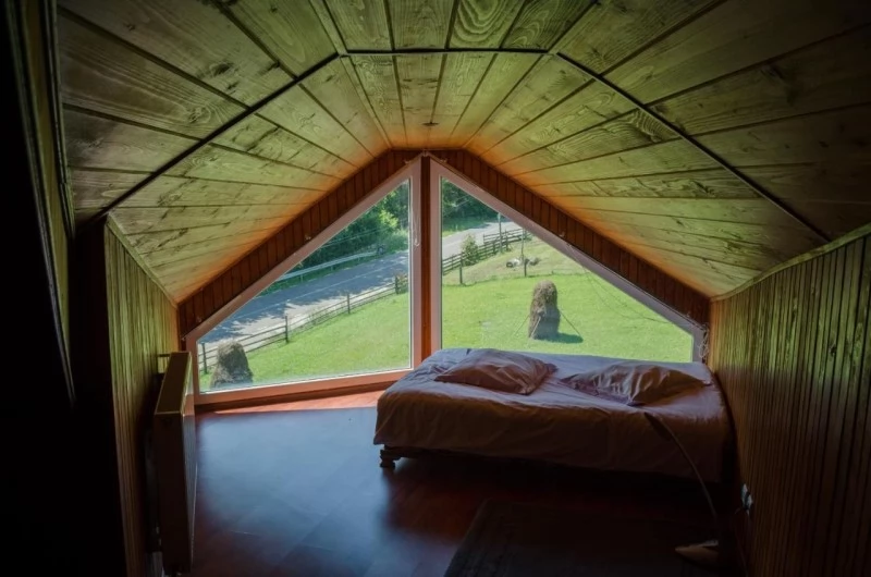 Tarcău Cazare | Camping / Popas turistic (K0693-18) Imaginea poate fi supusă drepturilor de autor. Se recomandă contactarea titularului drepturilor.