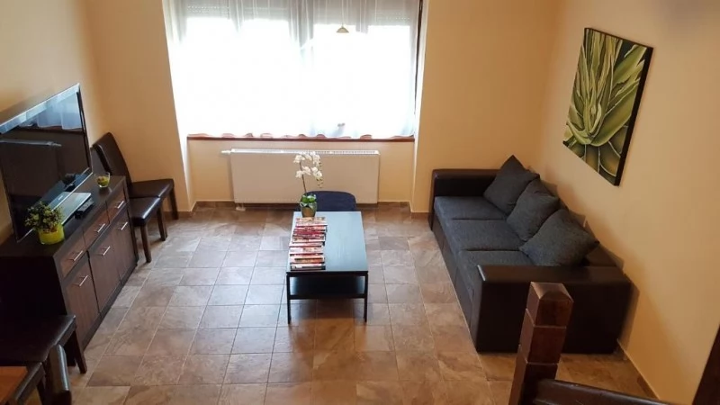 Jula Cazare | Apartament (K0018-50) Imaginea poate fi supusă drepturilor de autor. Se recomandă contactarea titularului drepturilor.