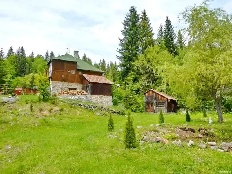 Libán Szállás | Kulcsosház (K1218-4) A kép szerzői jogvédelem alatt állhat. Javasolt a kapcsolatfelvétel a jog tulajdonossal.