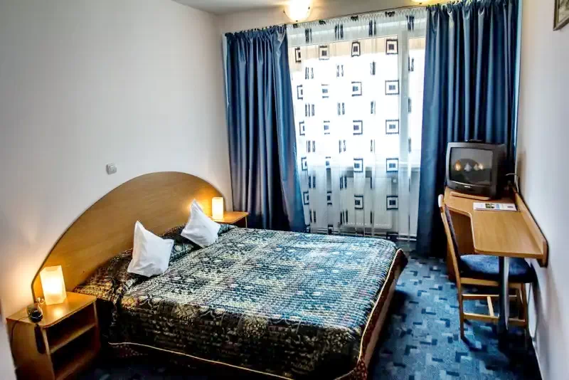 Hunedoara Cazare | Hotel*** (K0736-38) Imaginea poate fi supusă drepturilor de autor. Se recomandă contactarea titularului drepturilor.