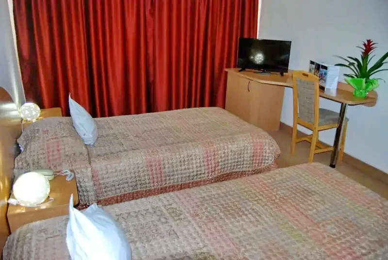 Hunedoara Cazare | Hotel*** (K0736-42) Imaginea poate fi supusă drepturilor de autor. Se recomandă contactarea titularului drepturilor.