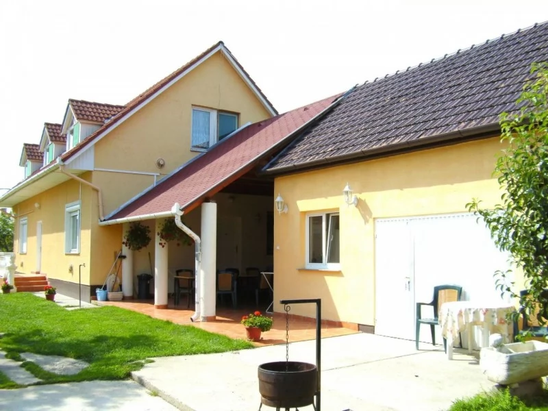 Hajdúszoboszló Cazare | Sat de vacanță (K0587-19) Imaginea poate fi supusă drepturilor de autor. Se recomandă contactarea titularului drepturilor.