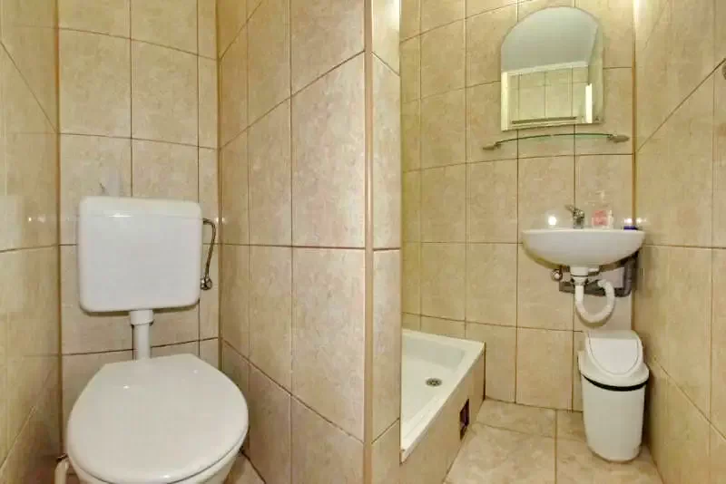 Odorheiu Secuiesc Cazare | Hotel** (K1358-33) Imaginea poate fi supusă drepturilor de autor. Se recomandă contactarea titularului drepturilor.