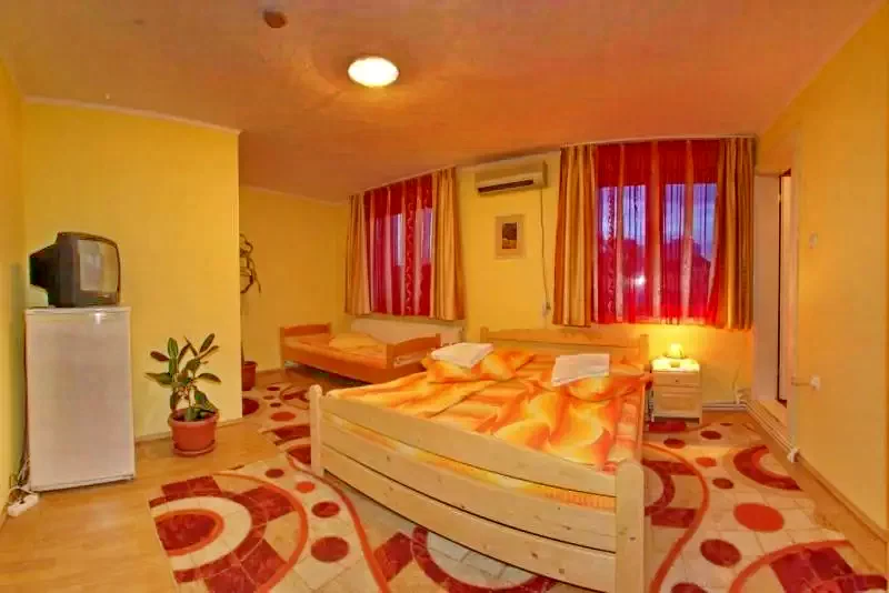 Odorheiu Secuiesc Cazare | Hotel** (K1358-40) Imaginea poate fi supusă drepturilor de autor. Se recomandă contactarea titularului drepturilor.