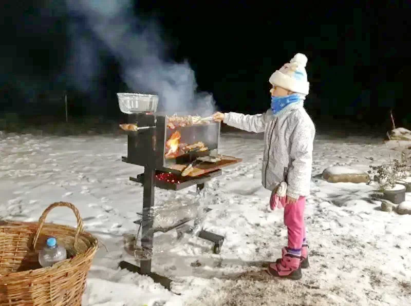 Izvoare Cazare | Cabană (K1149-11) Imaginea poate fi supusă drepturilor de autor. Se recomandă contactarea titularului drepturilor.