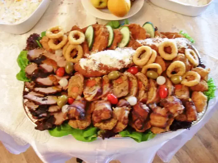  Cazare | Pensiune turistică (K0017-5) Imaginea poate fi supusă drepturilor de autor. Se recomandă contactarea titularului drepturilor.