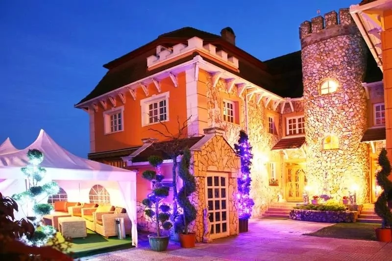 Nyírbátor Cazare | Pensiune turistică (K0017-31) Imaginea poate fi supusă drepturilor de autor. Se recomandă contactarea titularului drepturilor.