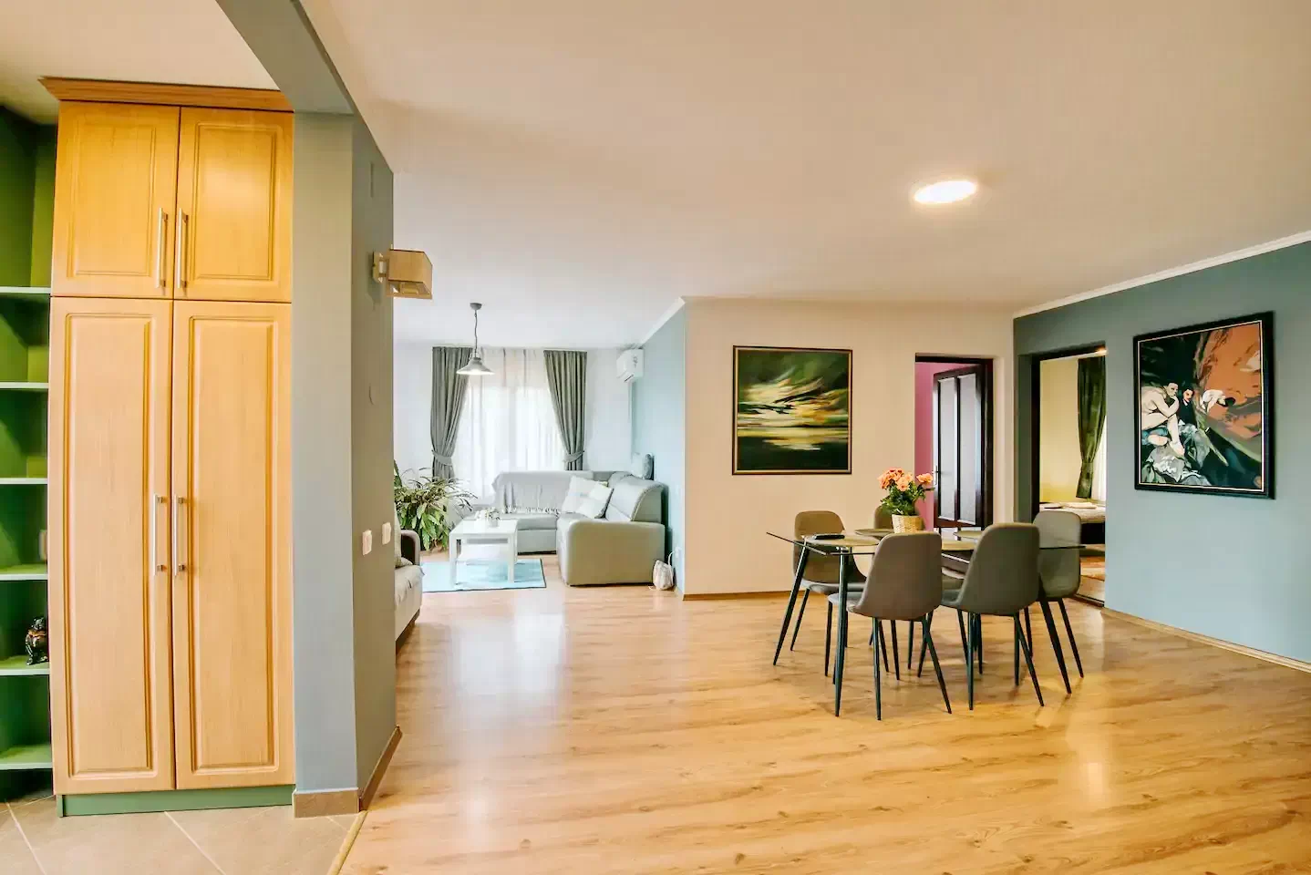 Odorheiu Secuiesc Cazare | Apartament (K0781-19) Imaginea poate fi supusă drepturilor de autor. Se recomandă contactarea titularului drepturilor.