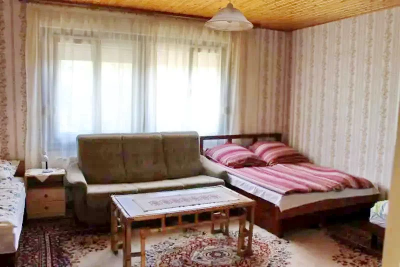 Hajdúszoboszló Szállás | Apartmanház (K1023-12) A kép szerzői jogvédelem alatt állhat. Javasolt a kapcsolatfelvétel a jog tulajdonossal.