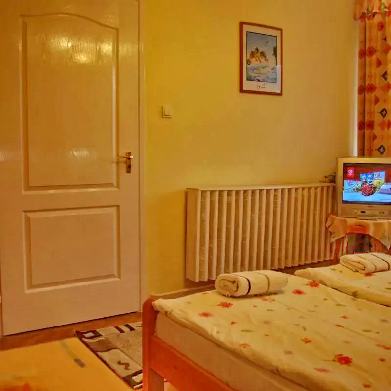 Mișcolț Cazare | Hotel**** (K0560-20) Imaginea poate fi supusă drepturilor de autor. Se recomandă contactarea titularului drepturilor.