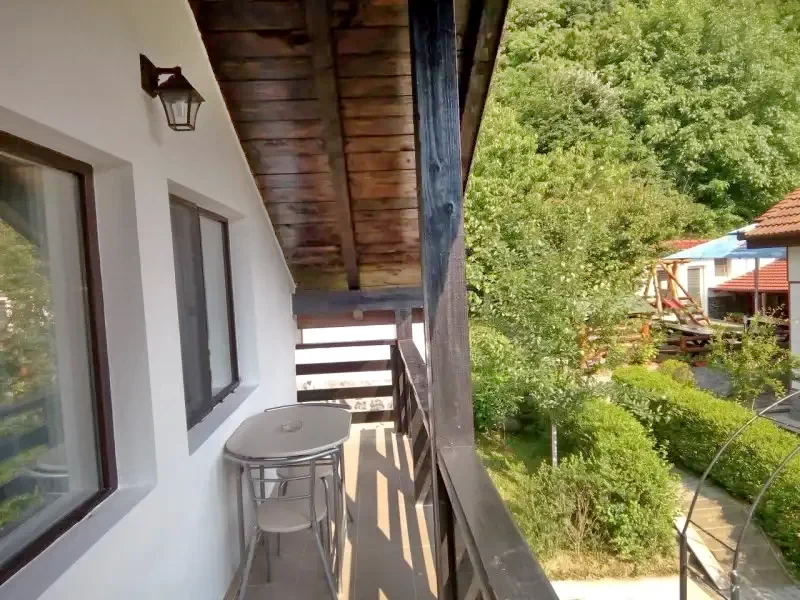 Băile Herculane Cazare | Motel (K0896-7) Imaginea poate fi supusă drepturilor de autor. Se recomandă contactarea titularului drepturilor.