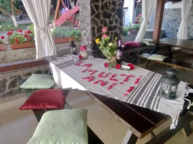 Băile Herculane Cazare | Motel (K0896-39) Imaginea poate fi supusă drepturilor de autor. Se recomandă contactarea titularului drepturilor.