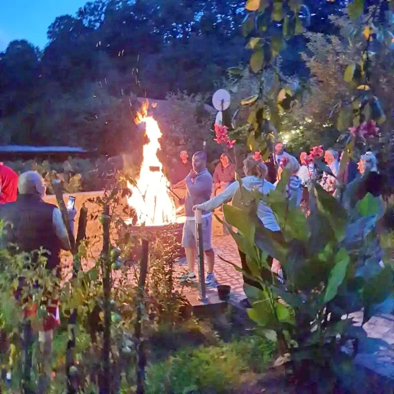 Băile Herculane Cazare | Motel (K0896-49) Imaginea poate fi supusă drepturilor de autor. Se recomandă contactarea titularului drepturilor.