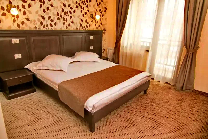 Sâmbăta de Sus Cazare | Hotel*** (K0789-6) Imaginea poate fi supusă drepturilor de autor. Se recomandă contactarea titularului drepturilor.