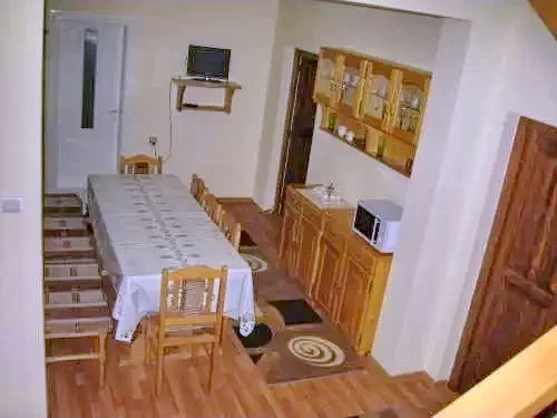 Borșa Cazare | Sat de vacanță (K0986-3) Imaginea poate fi supusă drepturilor de autor. Se recomandă contactarea titularului drepturilor.